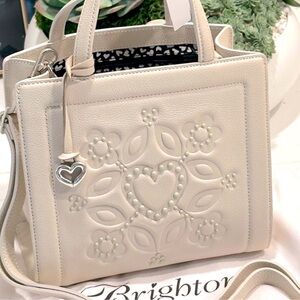 NWT BRIGHTON FASHIONISTA ELEGANT “DEEPLY IN LOVE” CHALK LEATHER SMALL TOTE